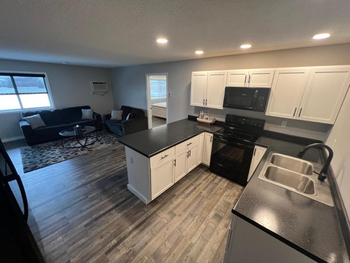 The Patch Lodge Warroad Bagian luar foto