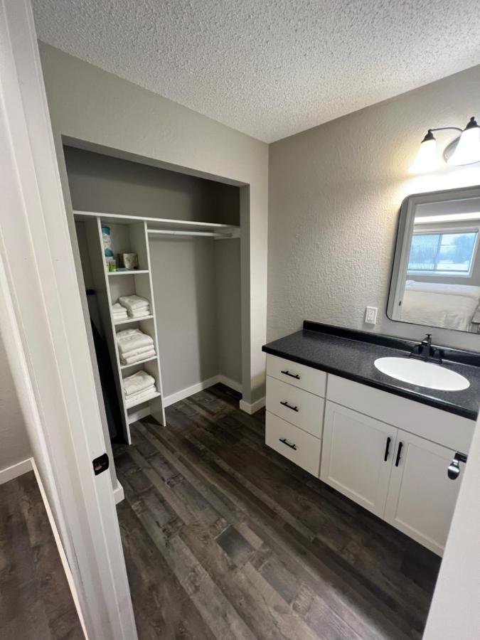 The Patch Lodge Warroad Bagian luar foto